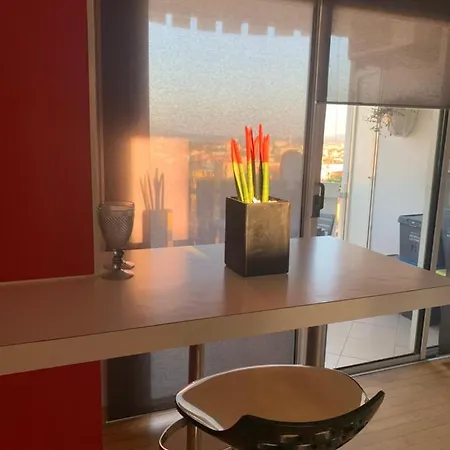 Studio' Apartment In The City
